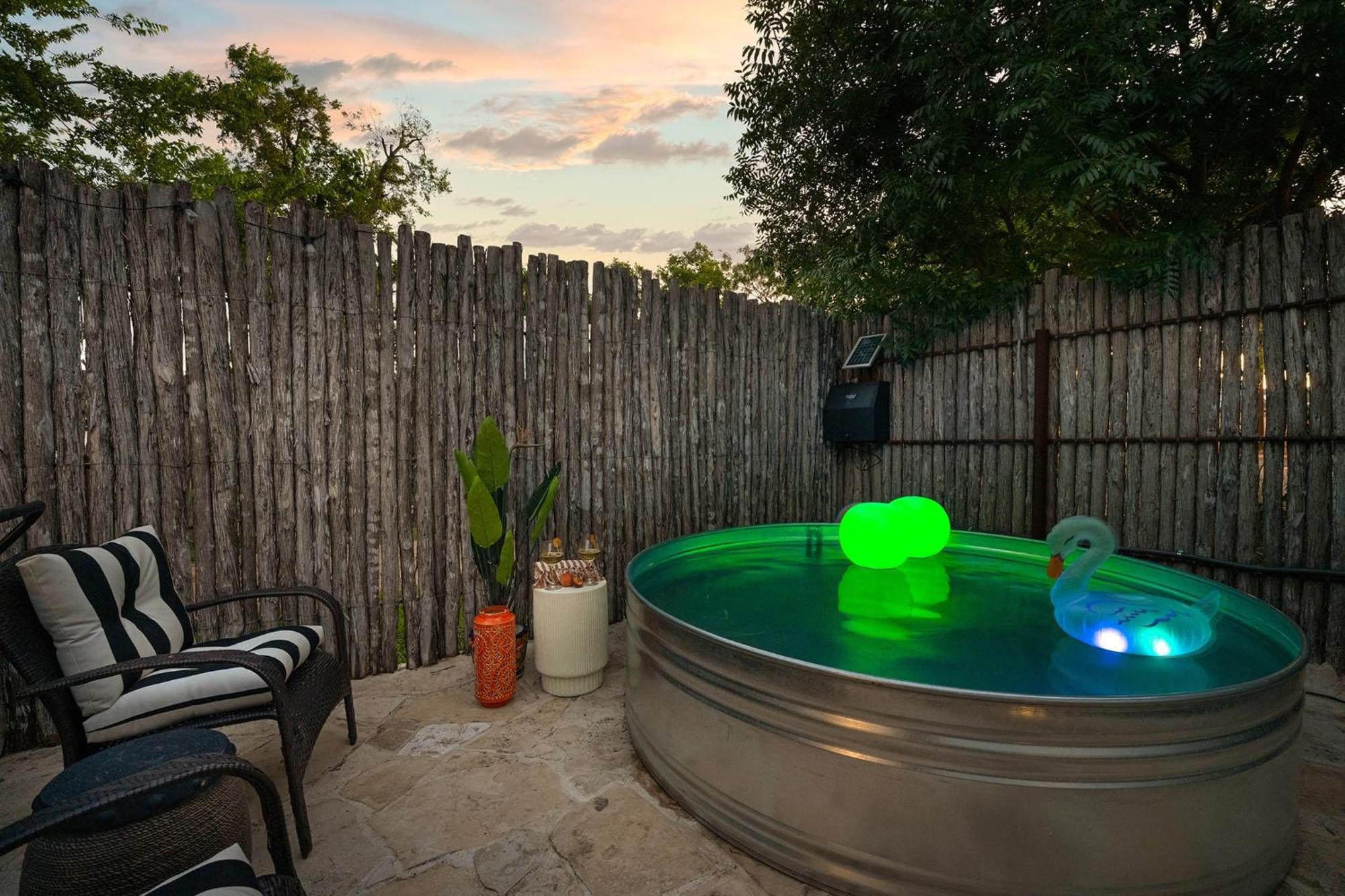 Claret House Full Kitchen And Private Hot Tub Villa Fredericksburg Eksteriør bilde